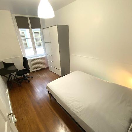 Floydroom'S Pau Chambre Hotes Dans Appartement Partage Proche Chateau ภายนอก รูปภาพ