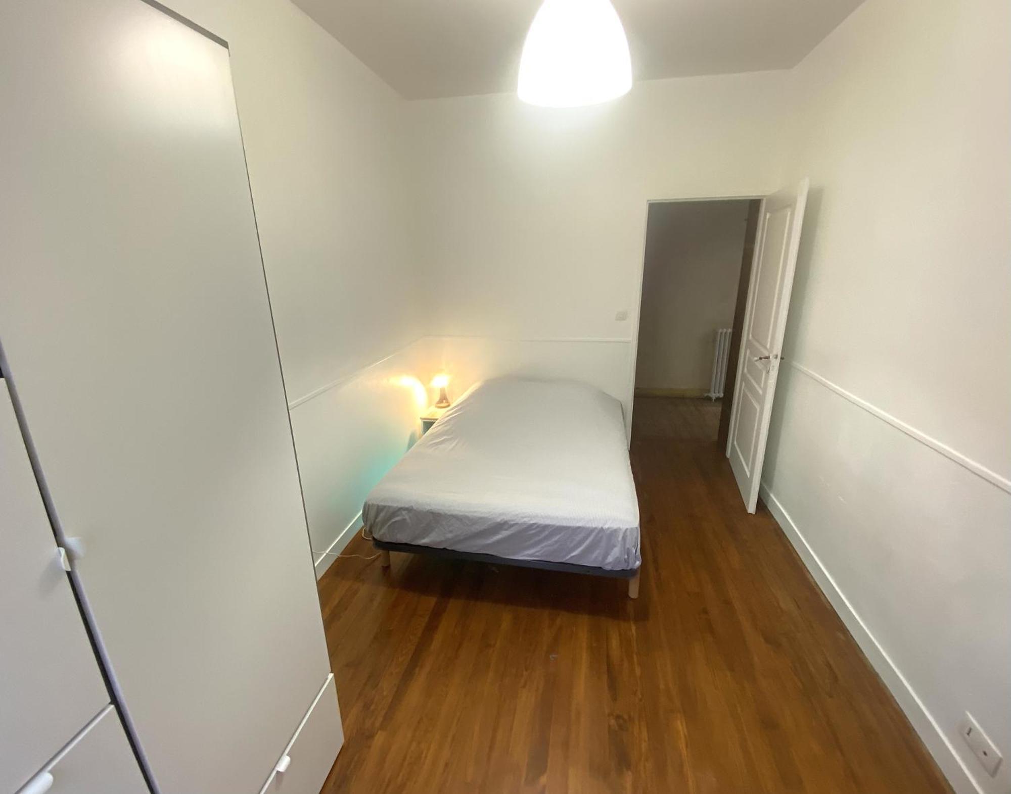Floydroom'S Pau Chambre Hotes Dans Appartement Partage Proche Chateau ภายนอก รูปภาพ